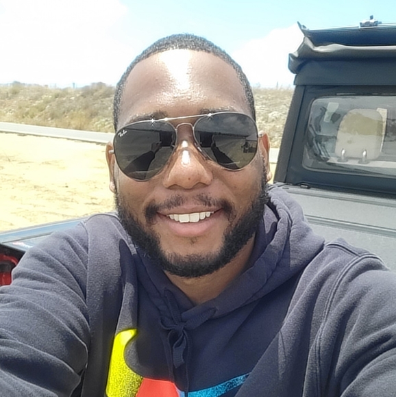 Meet your Posher, Chad - Picture 1 of 2